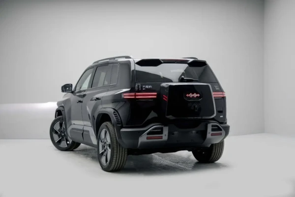 BYD Leopard Titaniud 34