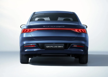 BYD QIN-DMI (Hybrid)